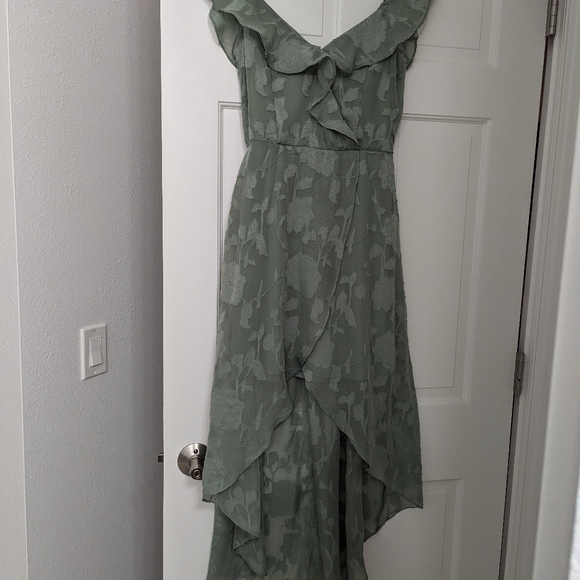 BCX Off-Shoulder Dress - Picture 3 of 5